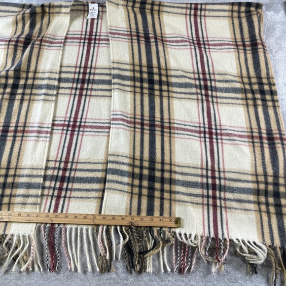 Woolrich Plaid Scarf Wrap One Size Cream Tan Fringe Warm‎ Boho Western Outdoor - Picture 3 of 7